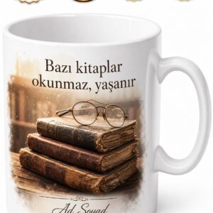 Sahaflarda Eski Kitap Arayanlara İkinci El Kokusu Tozlu Sayfalar Kupa Bardak Hediye